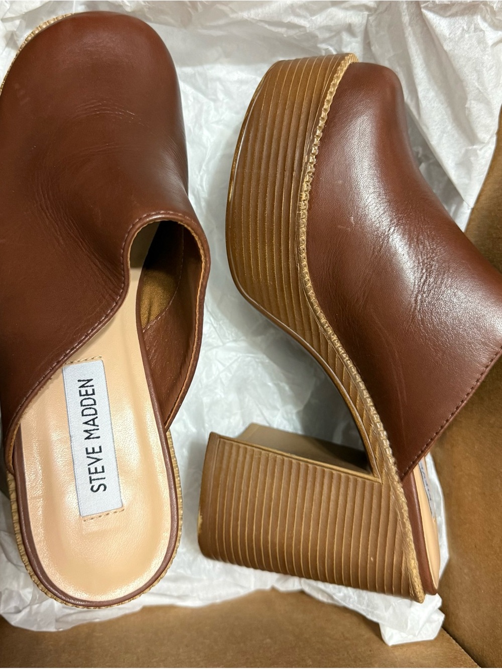 Steve Madden Brown Leather Platform Clogs size 6.5